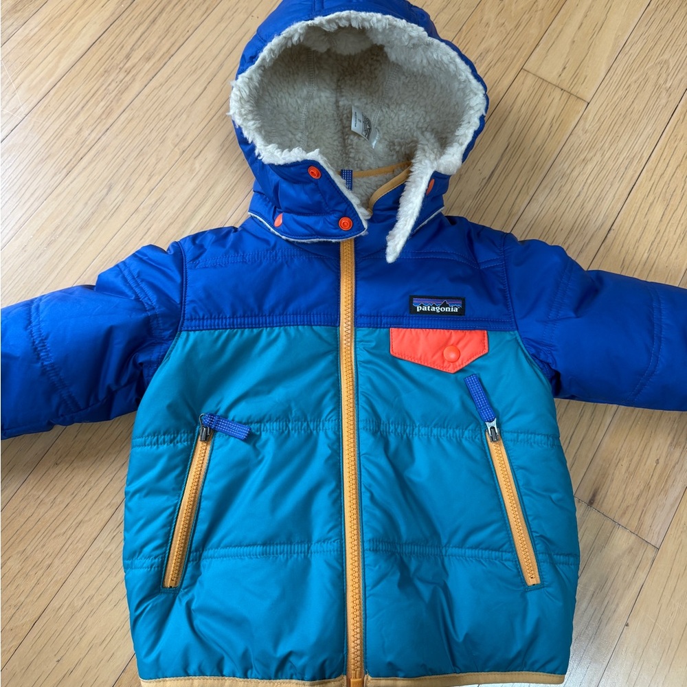 Patagonia Blue and Teal Kids Jacket